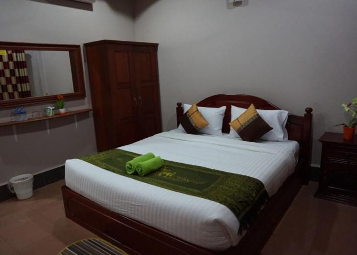 Phetphaylin Hotel