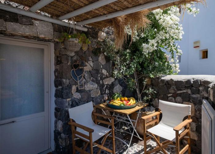 Rock Villas - Emporio | Pool, Jacuzzi, Castle View