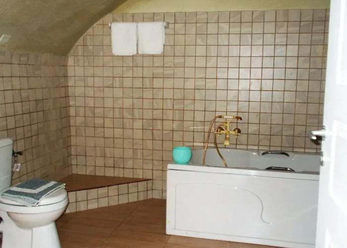 Loukas Kontos Traditional House