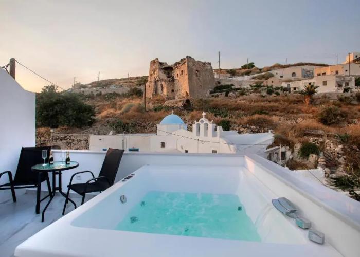 BlackStone Luxury Suites