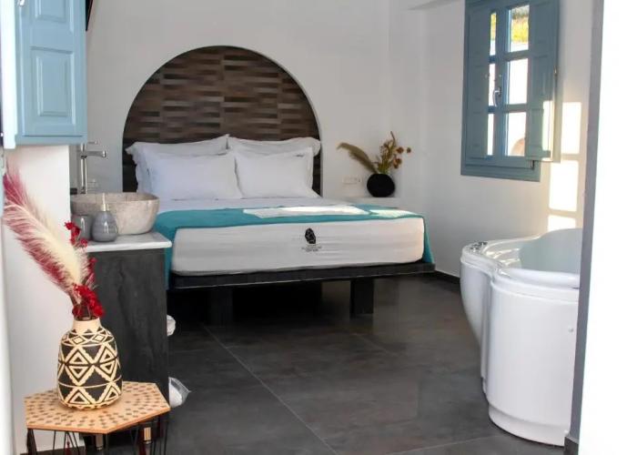 BlackStone Luxury Suites