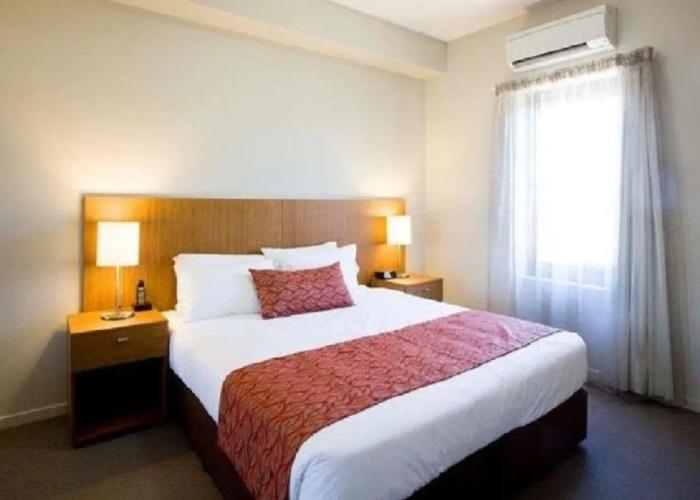 Gladstone Downtown Central Apartment Hotel