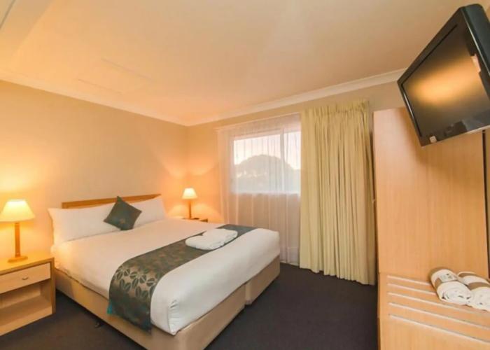 Harbour Sails Motor Inn
