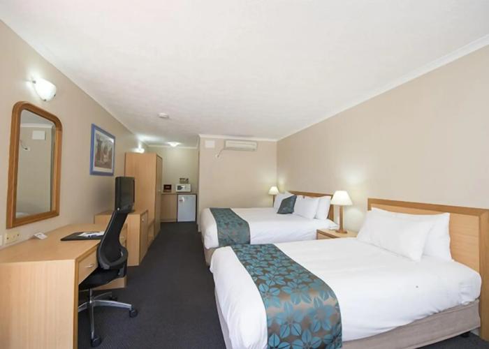 Harbour Sails Motor Inn