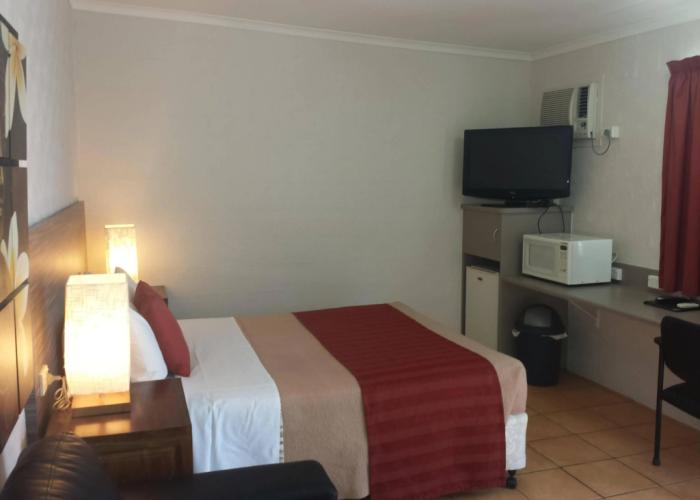 Mid City Motor Inn