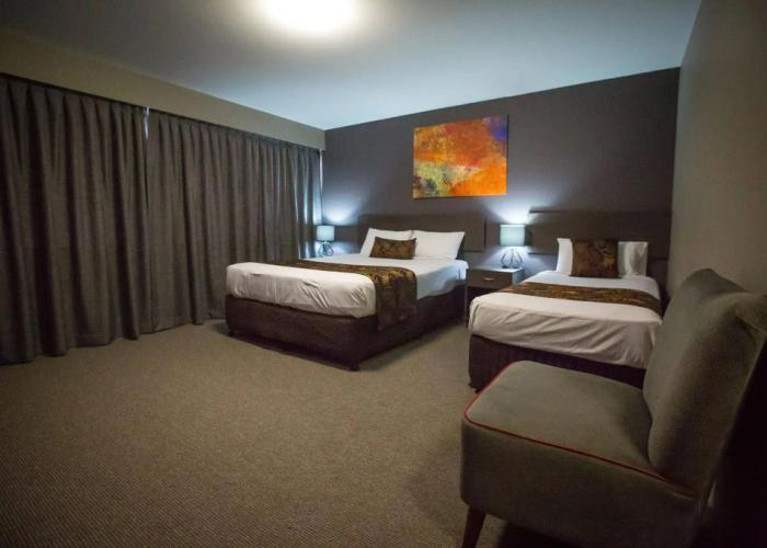 Gladstone Reef Hotel Motel