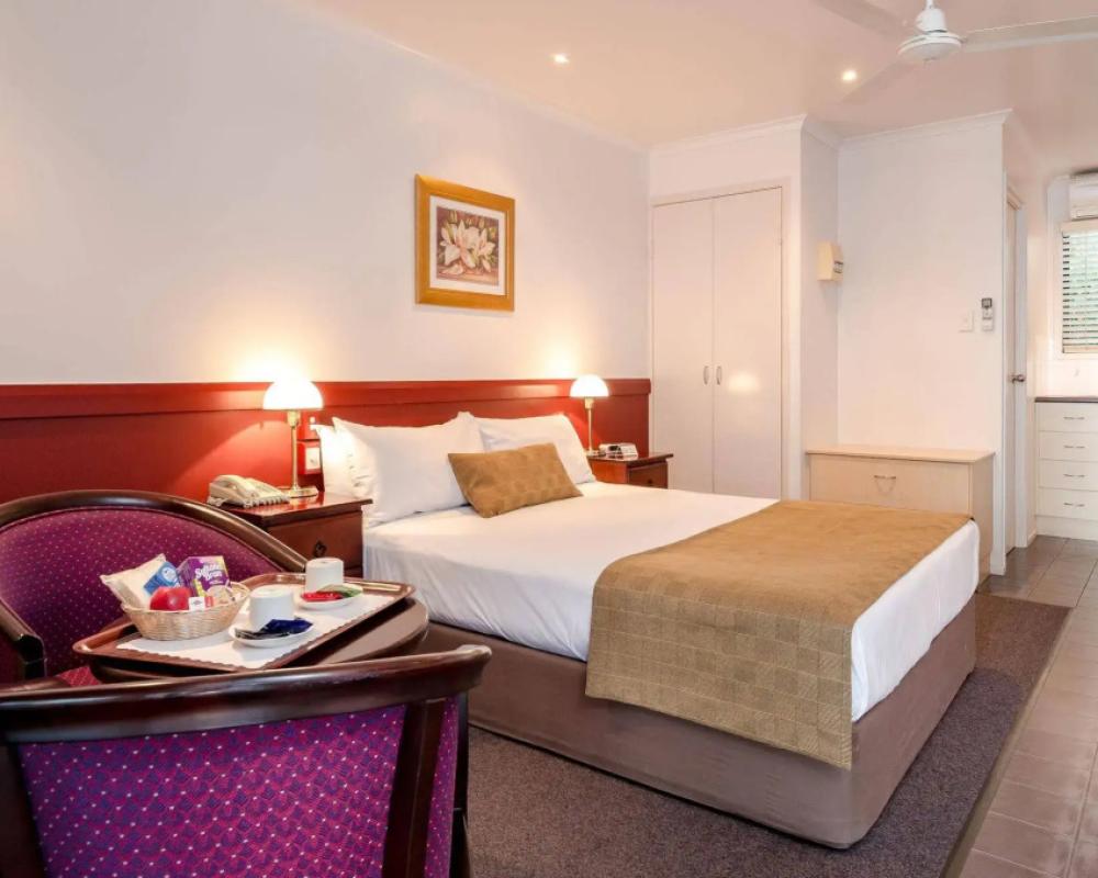 фото Central Studio Accommodation