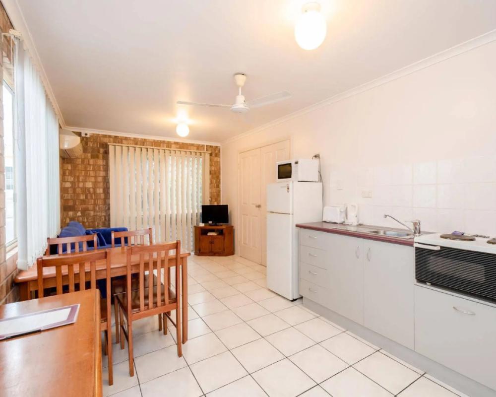 фото Central Studio Accommodation