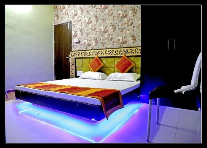 Hotel Shri Karani Vilas
