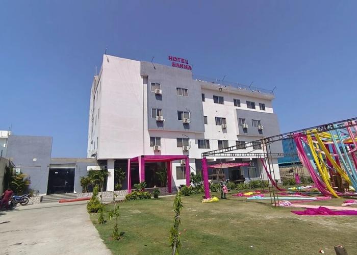 Kanha Hotel & Resort