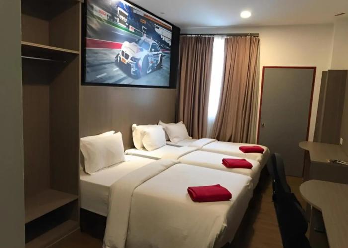 Hype Motorsports Hotel, Kuala Lumpur International Airport