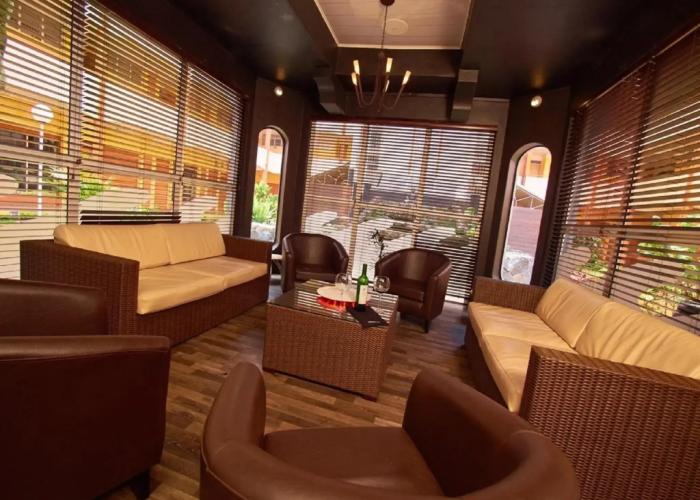 Gold Crest Hotel