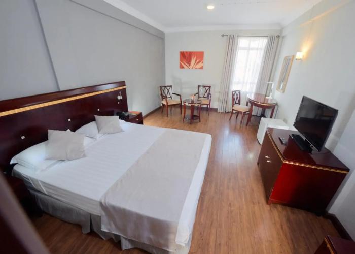 Gold Crest Hotel