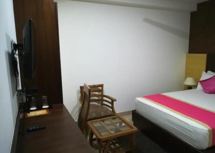 Hotel SGT Plaza