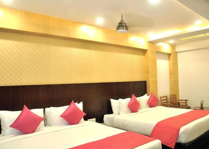 Hotel SGT Plaza