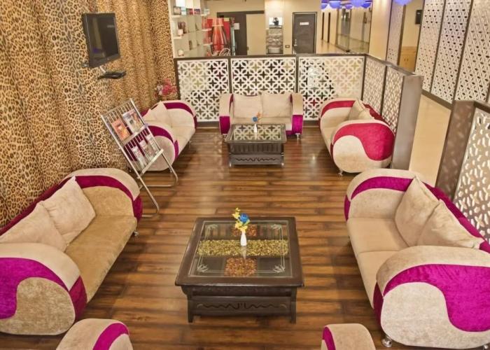 Spring Sky Mughalsarai by ShriGo Hotels
