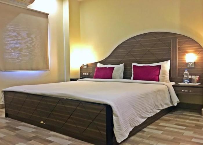 Spring Sky Mughalsarai by ShriGo Hotels