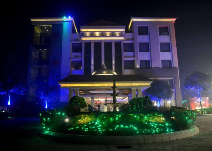 Ramada by Wyndham Varanasi Katesar