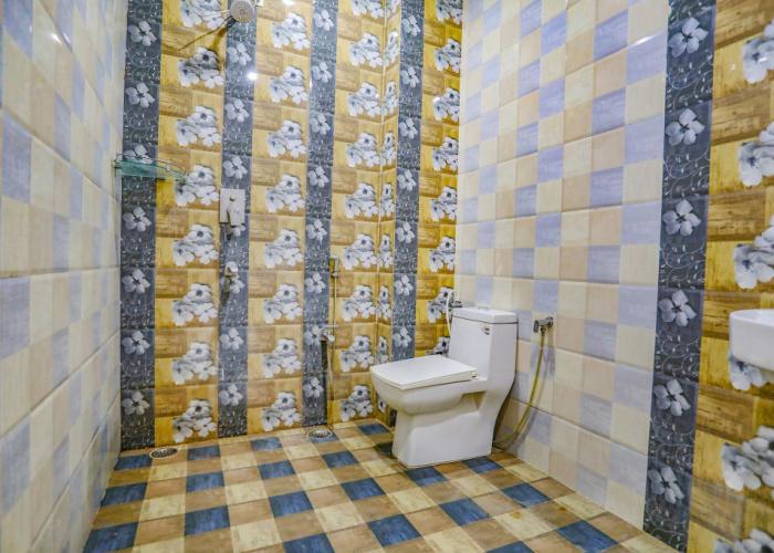 Fabhotel Kriti Green