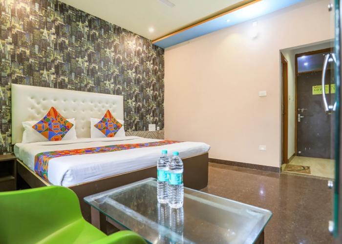 Fabhotel Kriti Green
