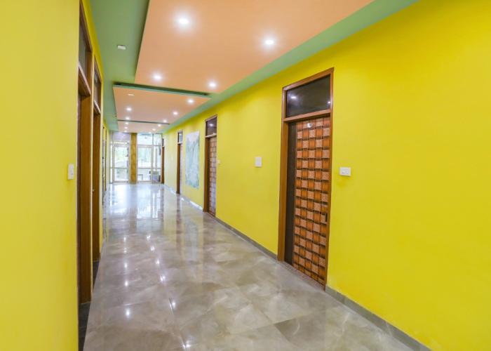 Fabhotel Kriti Green