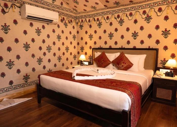 Om Vilas Benares, Varanasi