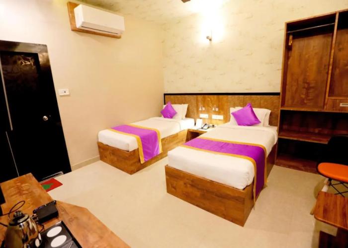 Hotel Runway Inn