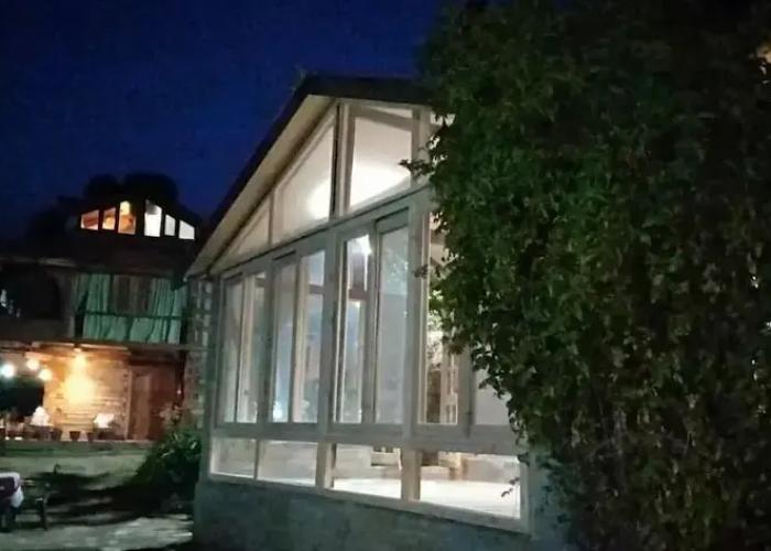 Himalayan Kothi Kais