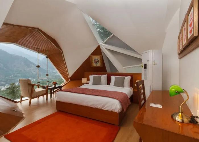 Tree of Life Eila Art Hotel