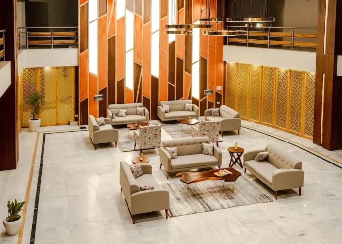 Anand Vardhan Resorts