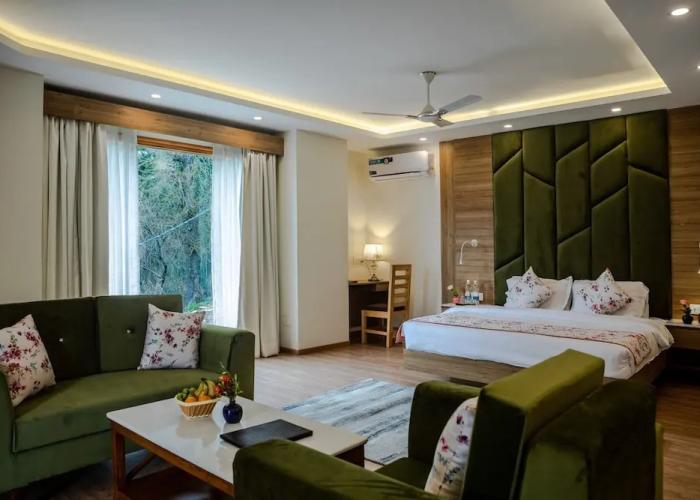 Anand Vardhan Resorts