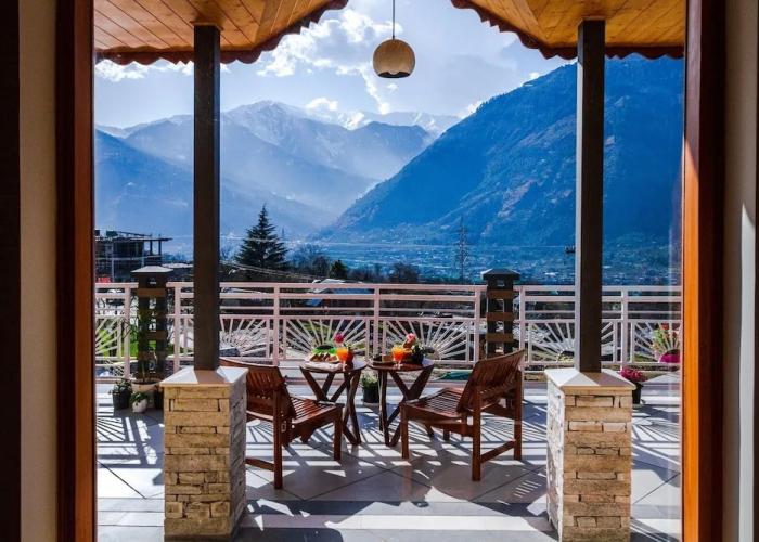 Anand Vardhan Resorts
