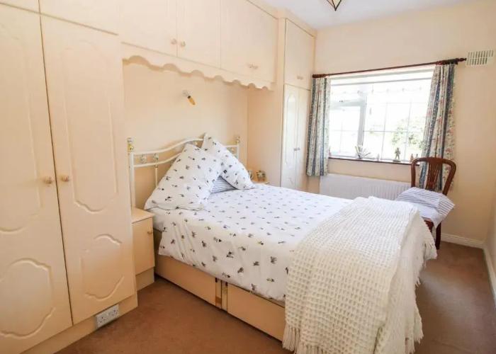 Cozy Cottage Retreat in Listowel pet Friend