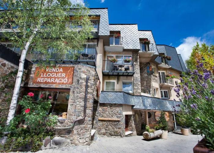 Hotel Llop Gris