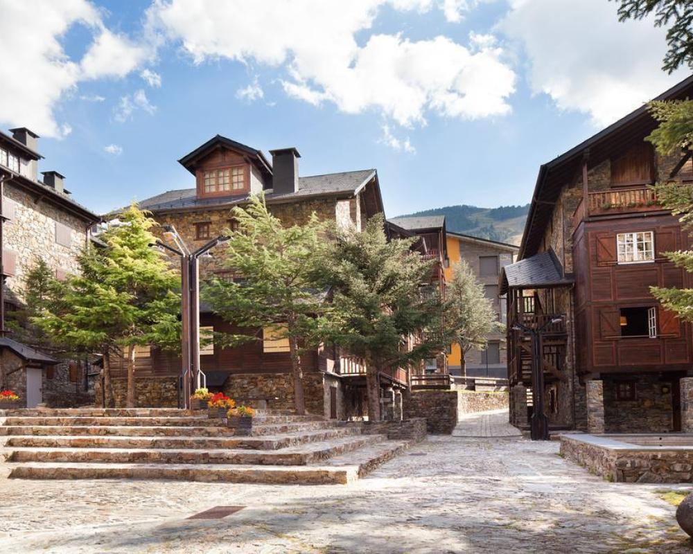 Tarter Mountain Suites