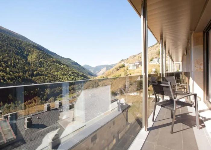 Tarter Mountain Suites