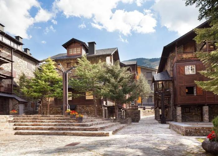 Tarter Mountain Suites