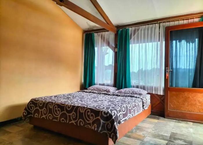 Nur Alam Hotel Lembang