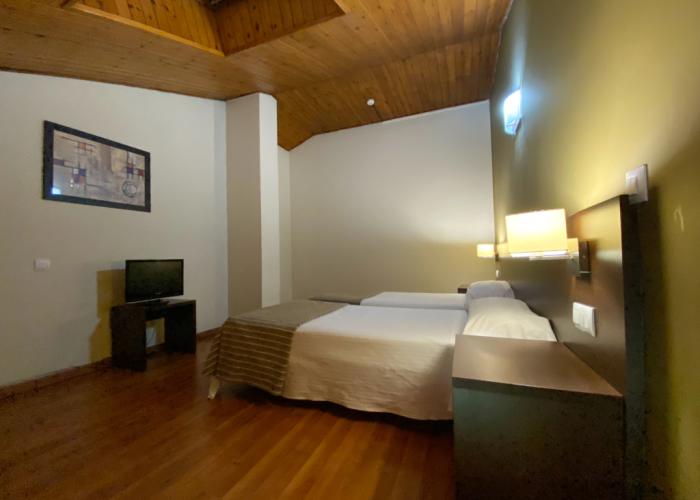 Somriu Hotel Vall Ski