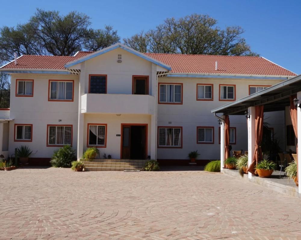 фото Omaruru Guesthouse