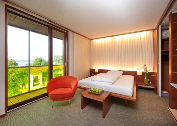 Marina Hotel