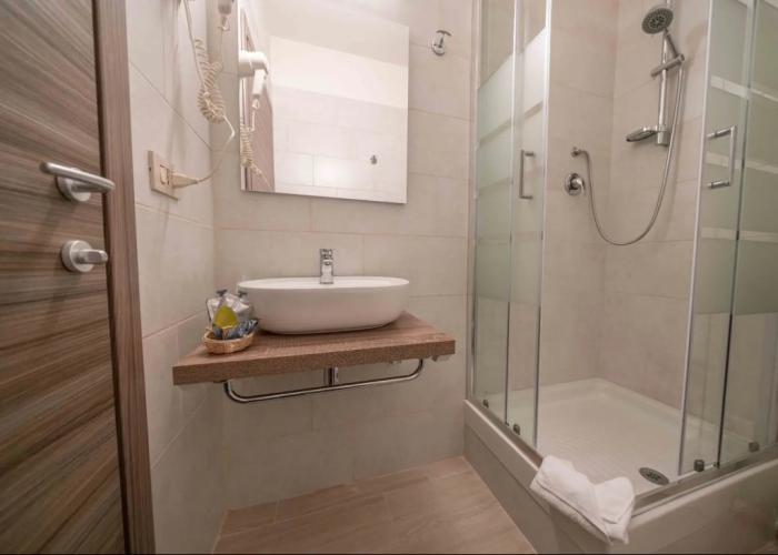 Hotel Cairoli