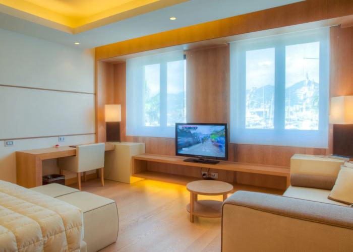 MarinaPlace Resort & Spa