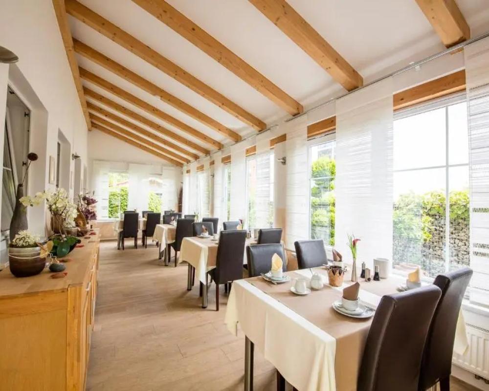 фото Hotel Bavaria Garni