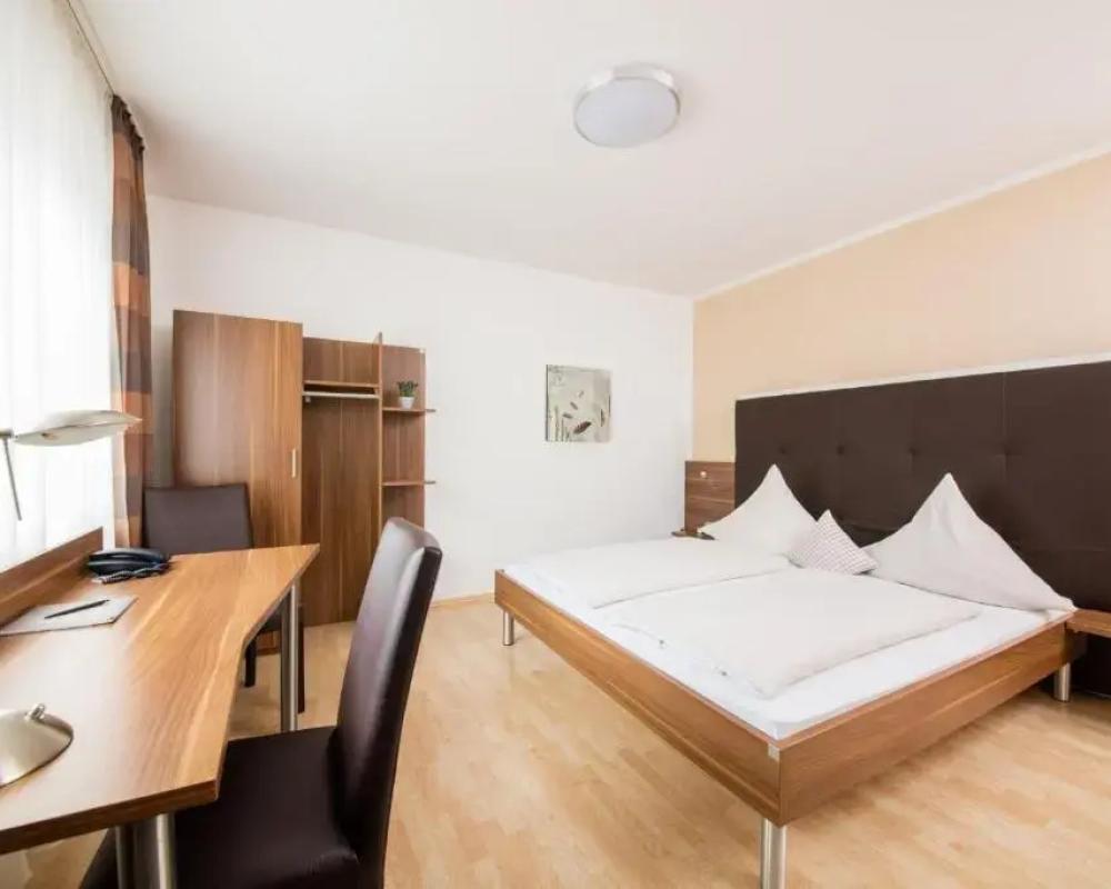 фото Hotel Bavaria Garni