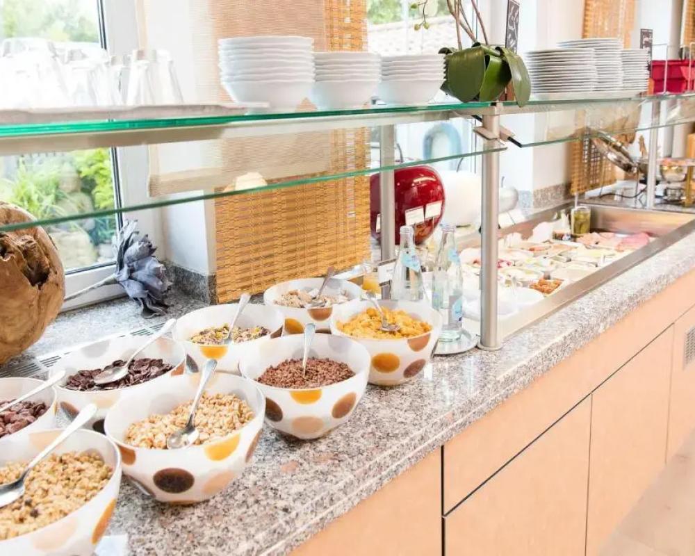 фото Hotel Bavaria Garni