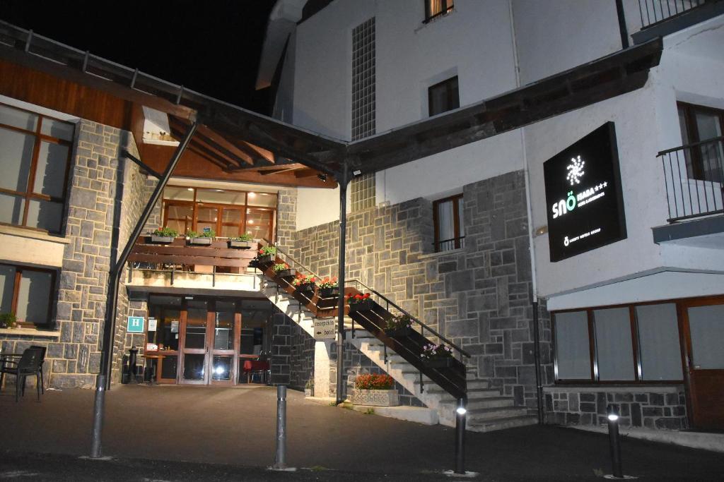 Hotel y Apartamentos SNO Isaba