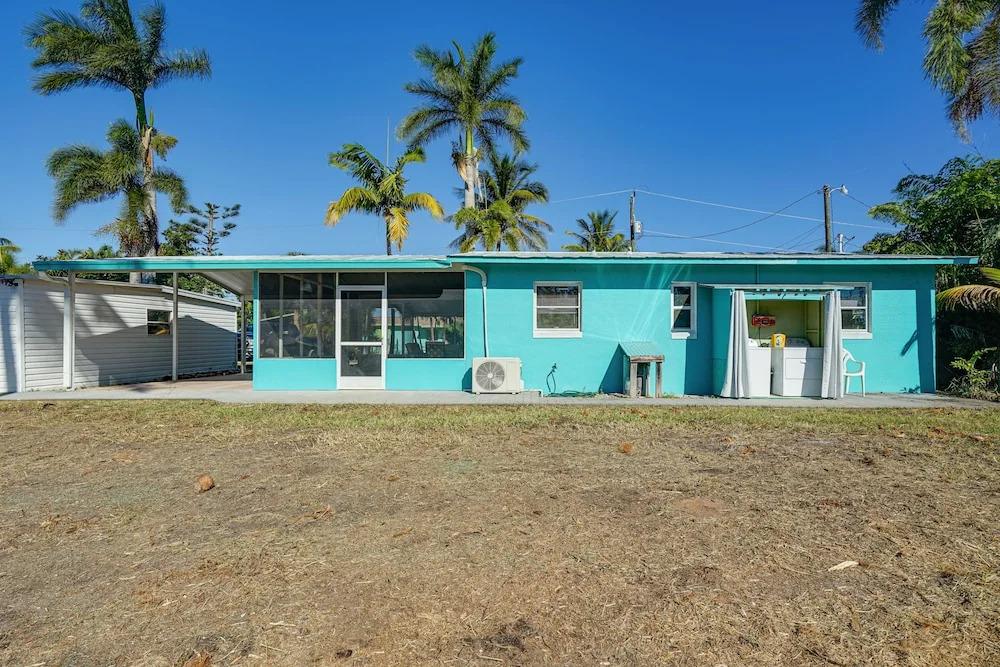 1 Mi to Boat Ramp: Bokeelia Home w/ Screened Patio