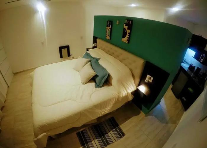 Arroyo Suite House
