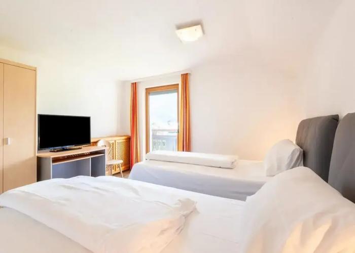Nice Apartment in Fugen Near Ski-lift